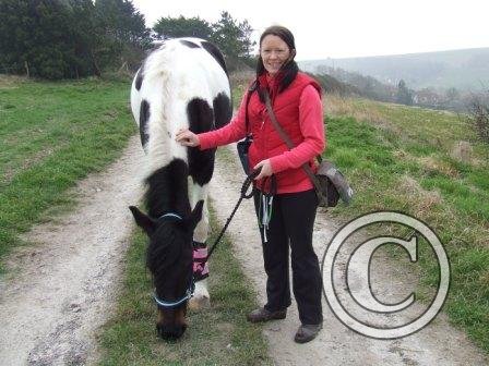 n My sister Nikki &amp; Lacey beg Mar09