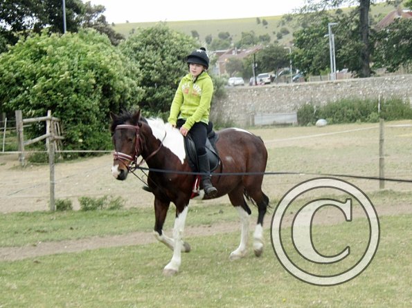 Mia lunge lesson (5)