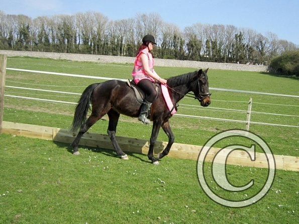 Scarlett riding Fluke (6)