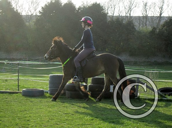 Julia riding Appley (14)