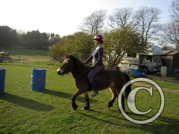 Julia riding Appley (5)