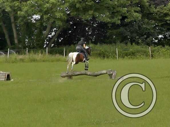 Anna & Ghost Comphurst (7)