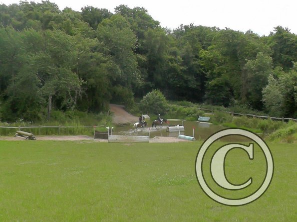 Comphurst water complex