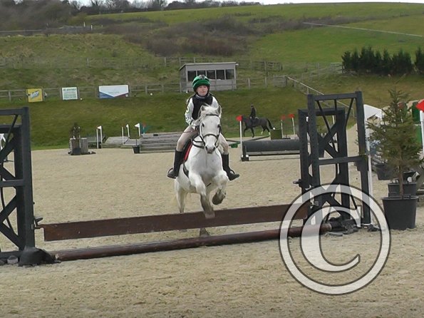 Frankie and Pip jump (5)