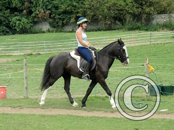 Anna schooling Jessie (15)