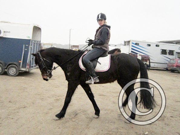 Nikki and Rhi warmup (10)