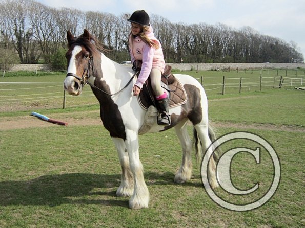 Libby big grin on Lance