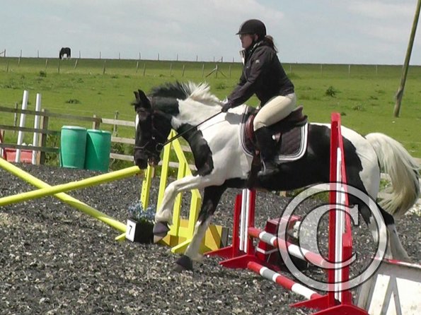 Leanne and JD jumping (7)