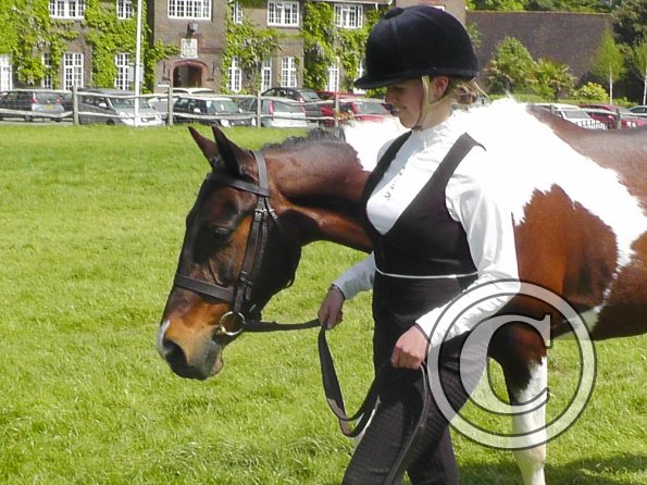 Mia Coloured Showing (3)