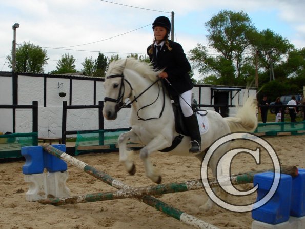 Angel warmup jump (3)